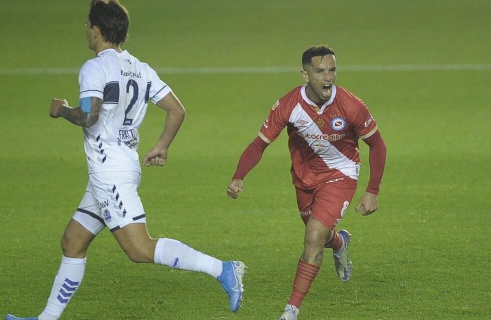 Copa Argentina: Argentinos Juniors le ganó 3-2 a Gimnasia y avanzó a cuartos