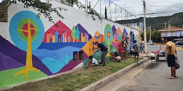 Mural de Mario Lange en Carlos Paz.