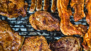 La localidad de Córdoba celebra su fiesta patronal con un servicio buffet de comidas tradicionales.