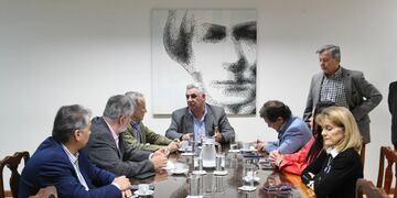 Hugo Cabral y Alfredo Quinteros compartieron propuestas en una reunión clave de la Comisión de Obras Públicas.