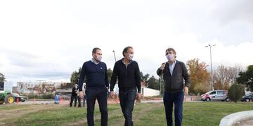 El ministro Gabriel Katopodis recorrió obras en San Rafael junto a Emir Félix.