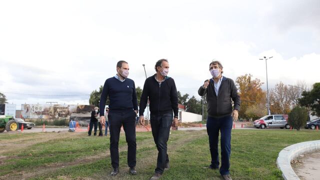El ministro Gabriel Katopodis recorrió obras en San Rafael junto a Emir Félix.