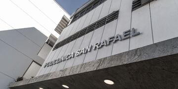 La víctima estuvo internada seis días en la Policlinica San Rafael hasta que falleció.