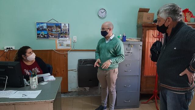 Daniel Medina visitó centros de jubilados en Punta Alta