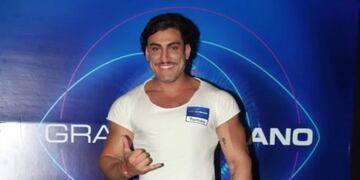 El influencer de 22 años viajó a Buenos Aires para realizar una serie de entrevistas en TV.