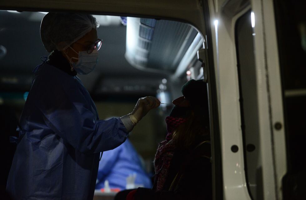 Variante Delta en la Ciudad: investigan dos contagios sin antecedentes de viaje