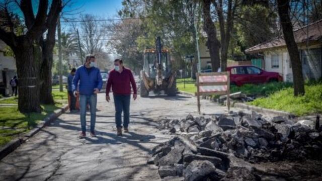 Son 5 mil metros cuadrados que se reparan en este barrio. De forma simultánea, el Ente se encuentra trabajando en 11 frentes.