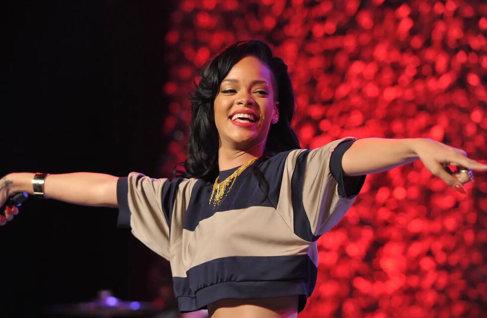 Cómo se prepara Rihanna para su show en el Super Bowl y quién la acompañará