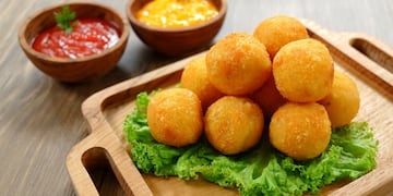 Económicas y deliciosas: la receta de bombas de papa rellenas de Jimena Monteverde