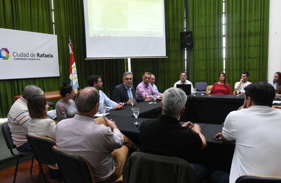 Avanza la planificación para mejorar y ampliar el área industrial de Rafaela