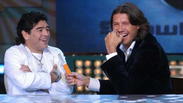 Diego Maradona junto a Marcelo Tinelli en "Showmatch". (Instagram)