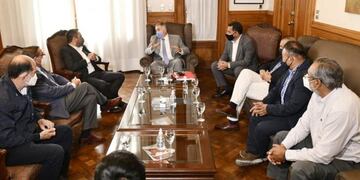 Jaldo se reunió con el ministro Cabandié.