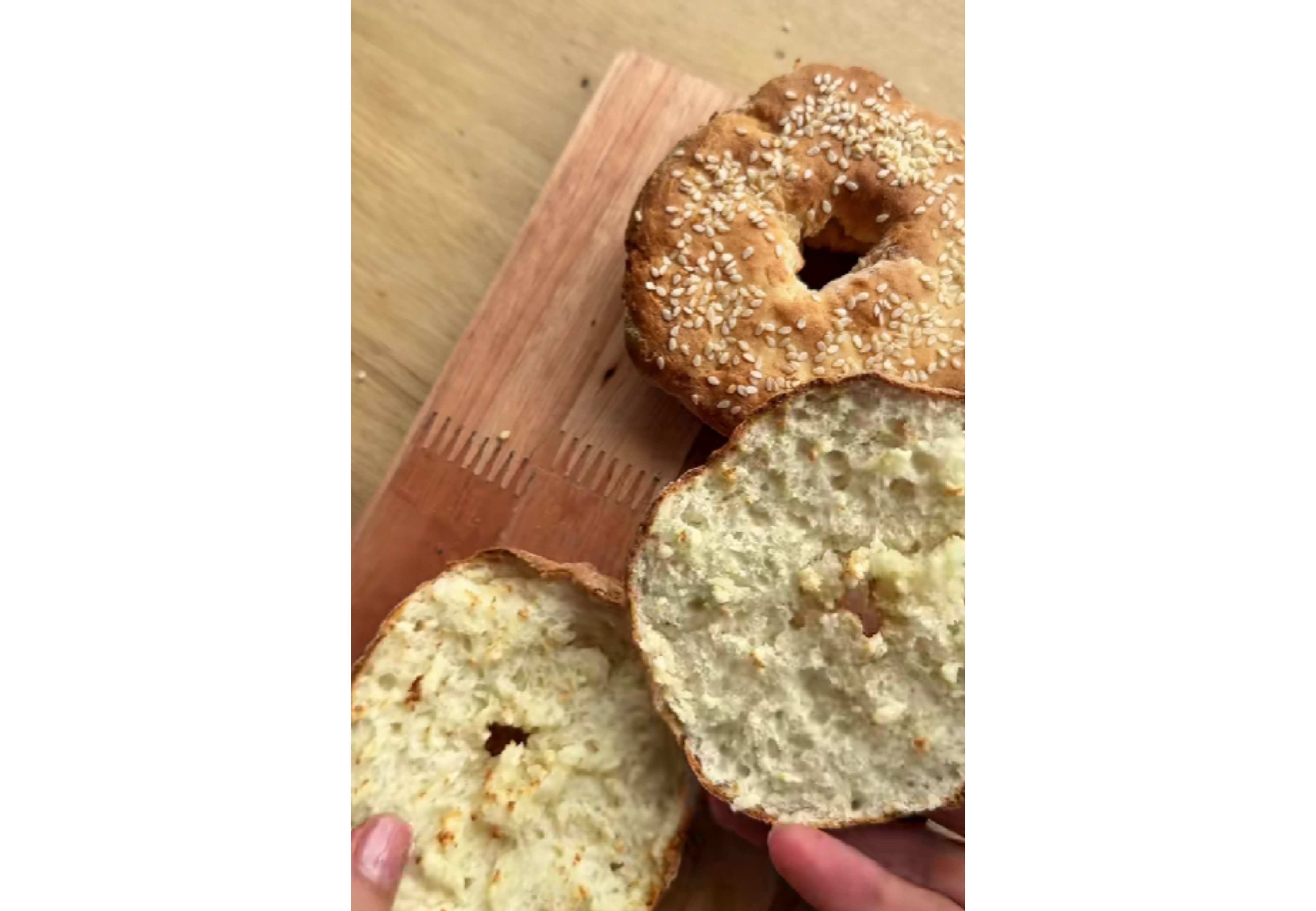 Así queda la miga del bagel.