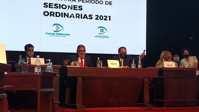 El Intendente Raúl Jorge pronunció su discurso dirigido al Concejo Deliberante y a la ciudadanía, para iniciar el año parlamentario en San Salvador de Jujuy.