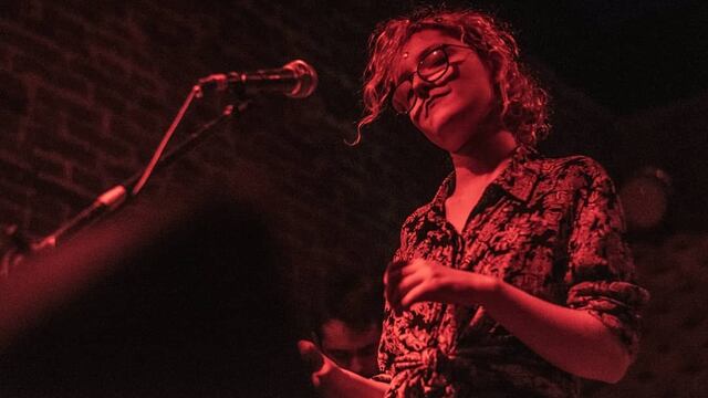 La joven de 22 años hizo girar todas las sillas del jurado con su versión de "Lullaby of Birdland", un estándar de jazz.