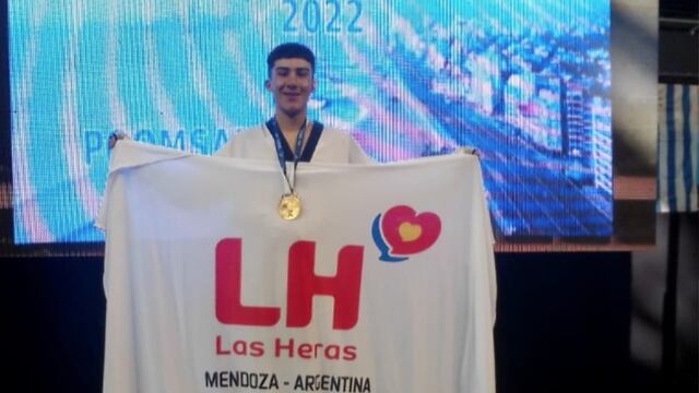 Alejo Santibáñez se consagró campeón en el Argentina Open de Taekwondo, realizado en Mar del Plata.