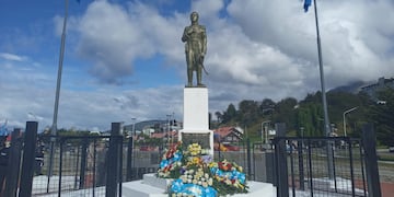 Ushuaia recordó el natalicio del General San Martín