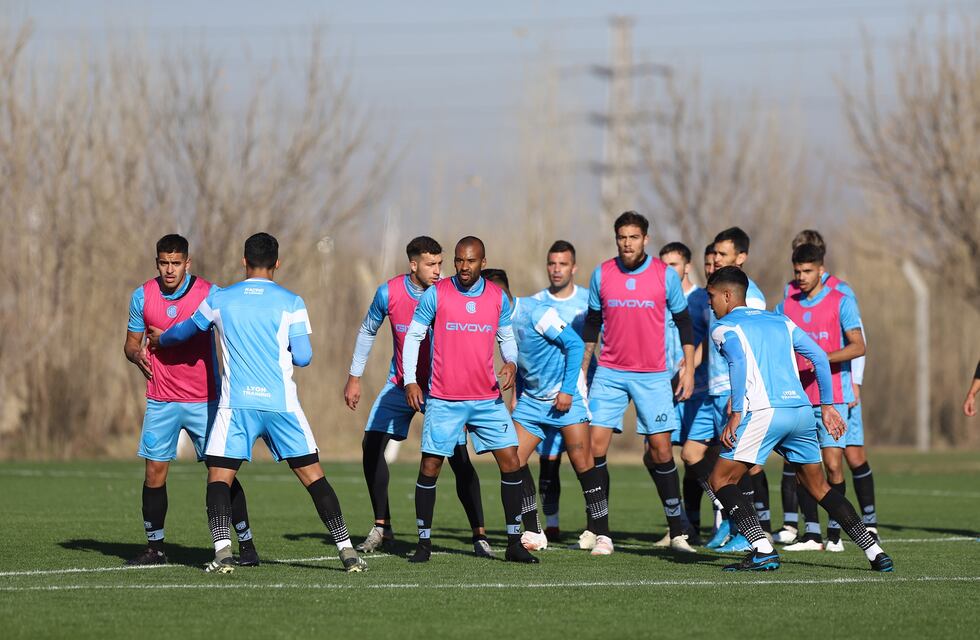 Belgrano le ganó un amistoso a Racing mientras espera un refuerzo