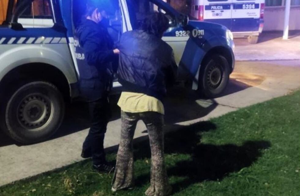 Violencia familiar en Córdoba: detenida por prender fuego a la casa de su pareja