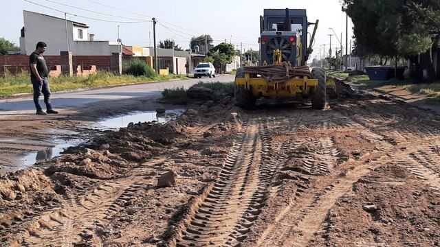 Continúan los trabajos en calles de tierra en distintos barrios de Punta Alta