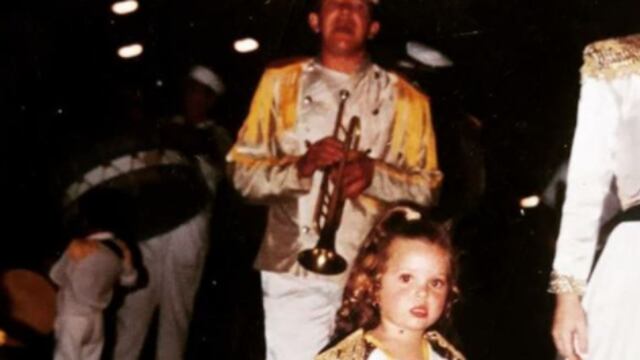 Toca la trompeta todos los días para acompañar a su papá internado por Covid-19