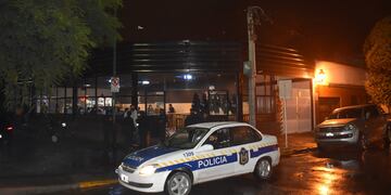 El fin de semana clausuraron 13 fiestas clandestinas en Salta.