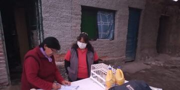 Control de salud a los vecinos que viven en los puestos en la zona de montaña.