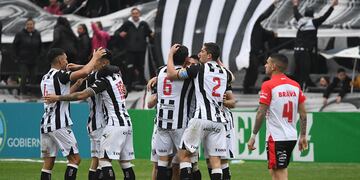 Gimnasia que le ganó a Instituto en agosto pasado, lo desplazó del tercer lugar
Foto: José Gutierrez / Los Andes