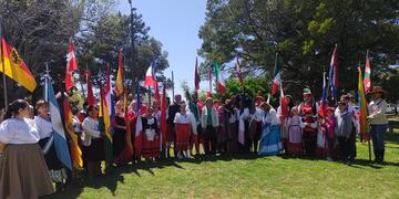 Se llevó a cabo la Feria de las Colectividades en Claromecó