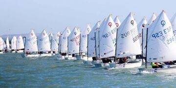 se realizó una conferencia de prensa en el Club Náutico Mar del Plata donde se oficializó la realización del evento internacional que vuelve a Mar del Plata 28 años después.