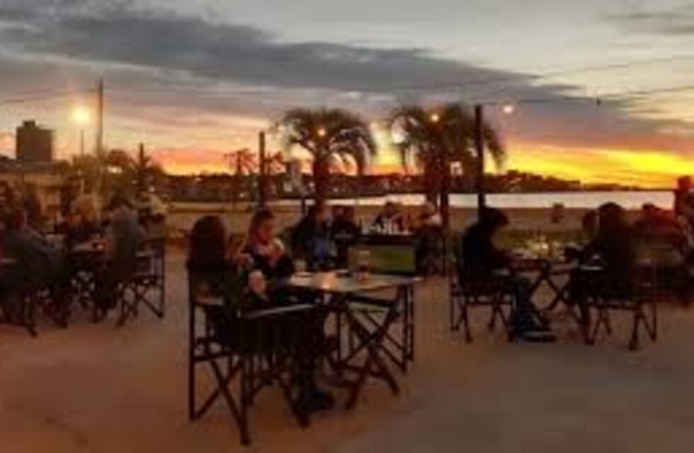 Posadas amplió el horario de atención de bares, restaurantes y heladerías