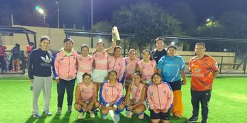 El hockey sigue creciendo en Santa María con el apoyo de toda la comunidad.