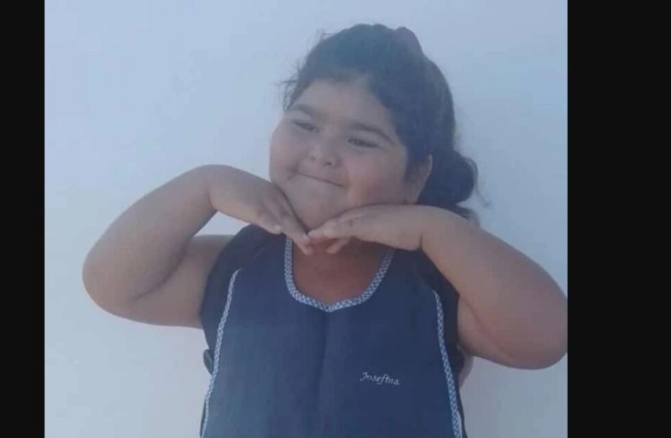Josefina tiene 5 añitos, es de Merlo y necesita ayuda para su tratamiento