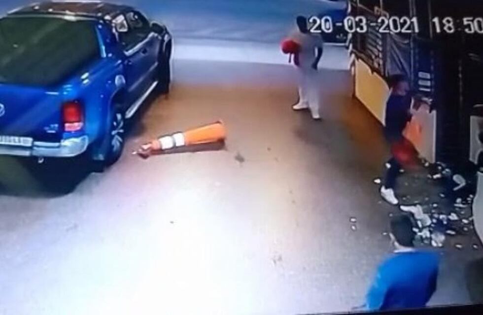 No le “gustó” el precio que le quisieron cobrar en una cochera de Mar del Plata y la destrozó