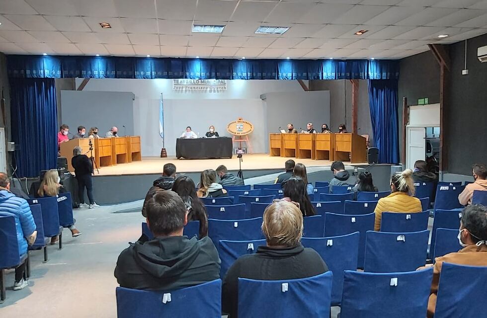 Arroyito: una Sesión Especial de Concejo Deliberante por el DNU con agravios y discusiones
