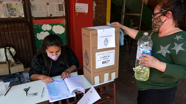 Protocolos: una elección extraña en Rafaela y en el país. Foto: Orlando Pelichotti