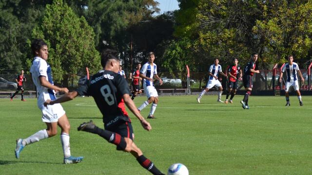 Los pibes de Talleres apenas rescataron un punto de los 18 en juego ante la Lepra.