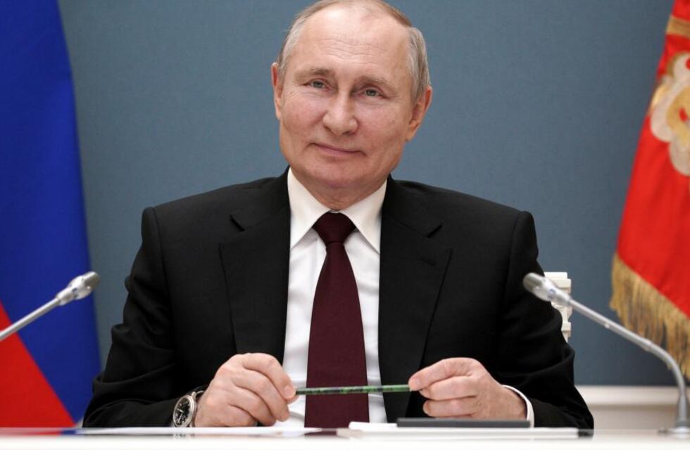 Vladimir Putin apoya el pedido de Biden para liberar patentes de vacunas contra el coronavirus