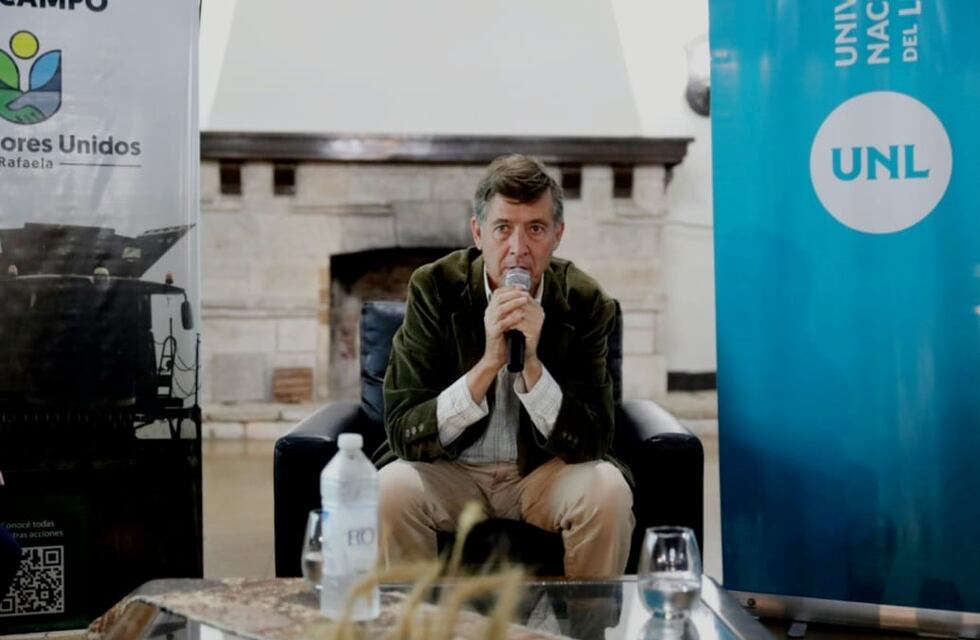 Se presentó en Rafaela “De villanos a héroes”