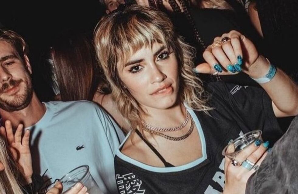 Lali Espósito subió un carrete con fotos aleatórias y revolucionó las redes