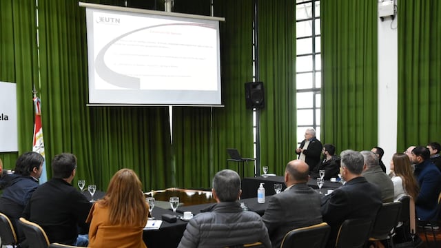Presentación del informe de la UTN sobre la intervención en Av. Italia