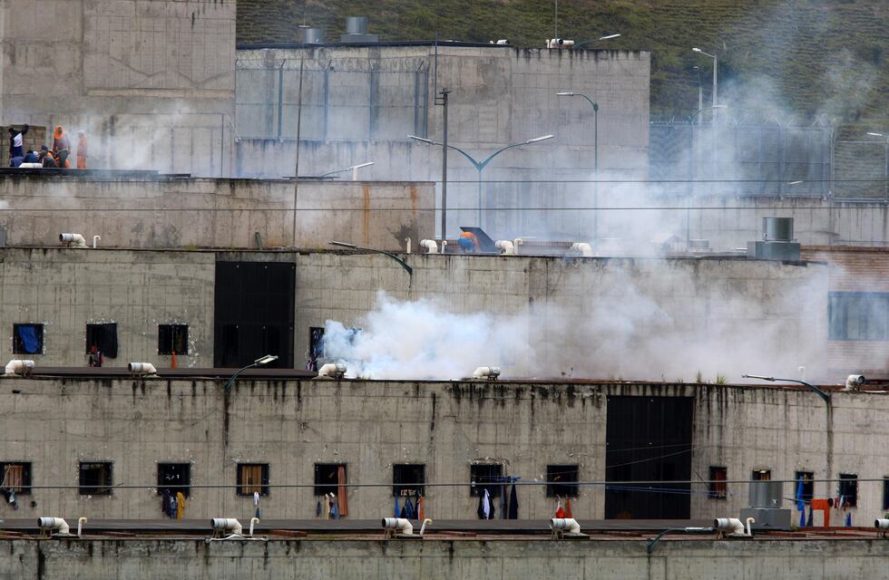 Al menos 79 muertos por motines en tres cárceles de Ecuador