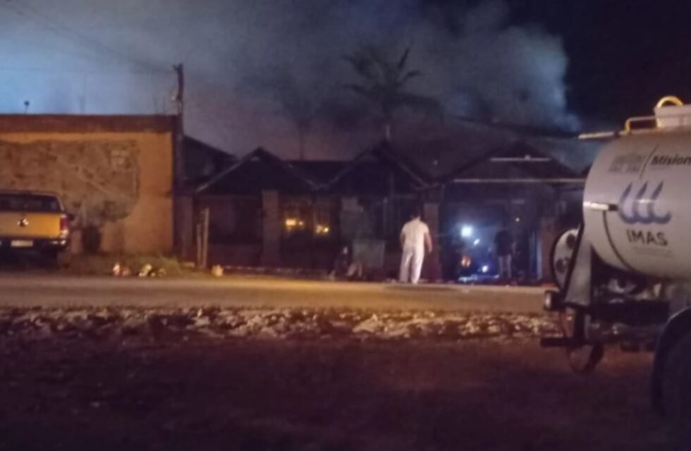 Puerto Iguazú: incendio consumió un complejo de cabañas