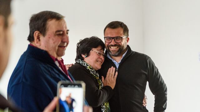 Entrega de viviensa Semilla en Marull