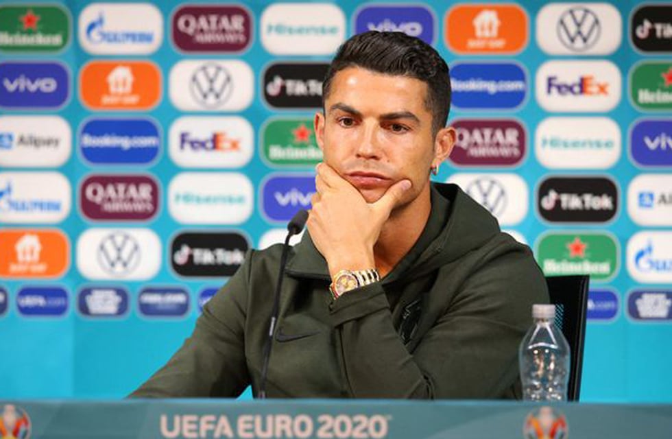 Cristiano Ronaldo y Paul Pogba: dos gestos polémicos con patrocinadores de la Eurocopa