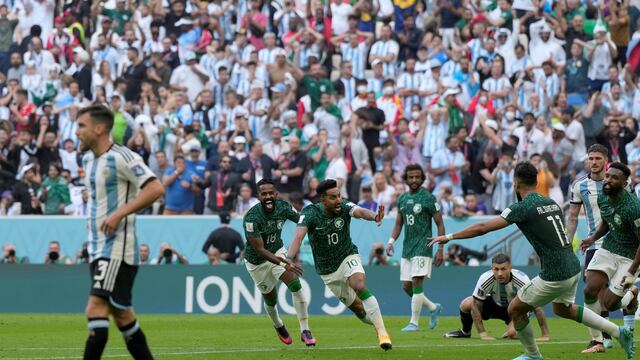Argentina en su debut en el Mundial, ante Arabia Saudita. (AP).