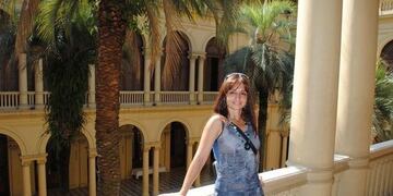 Con las cámaras de seguridad privadas de la zona del crimen, pudieron identificar al presunto autor material.