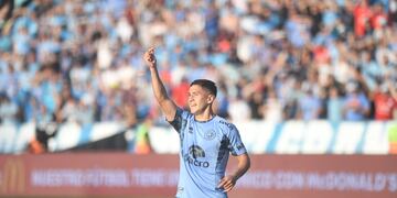 El chileno Matías Marín puso el segundo para Belgrano, que terminó goleando a Platense (Javier Ferreyra / La Voz)