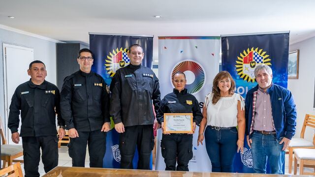 Reconocen a policías de Ushuaia por su labor
