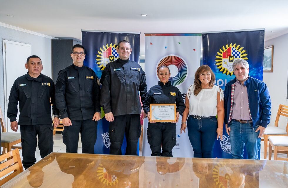 Reconocen a policías de Ushuaia por su labor